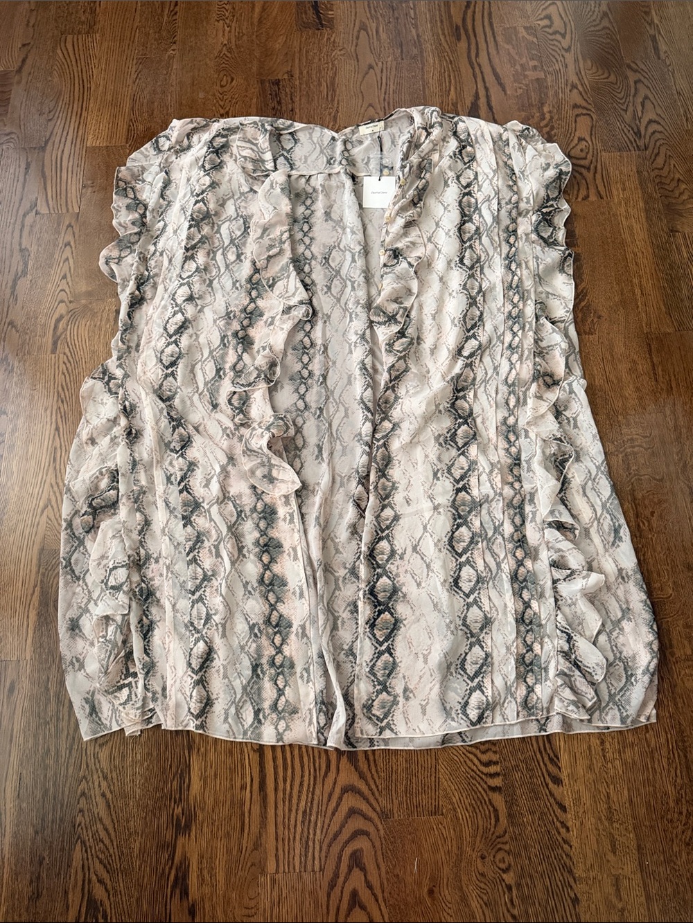 DAVI & DANI Neutral Snake-Print Ruffle Kimono medium - Picture 9 of 13